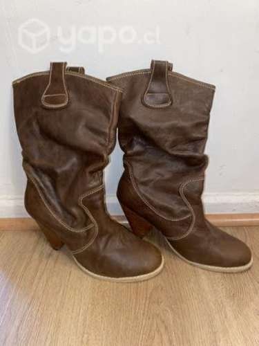 Botas de cuero