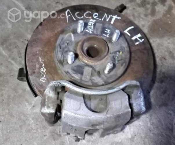 Maza izquierda Hyundai Accent