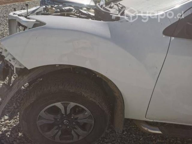Tapabarro izquierdo mazda bt50 originales