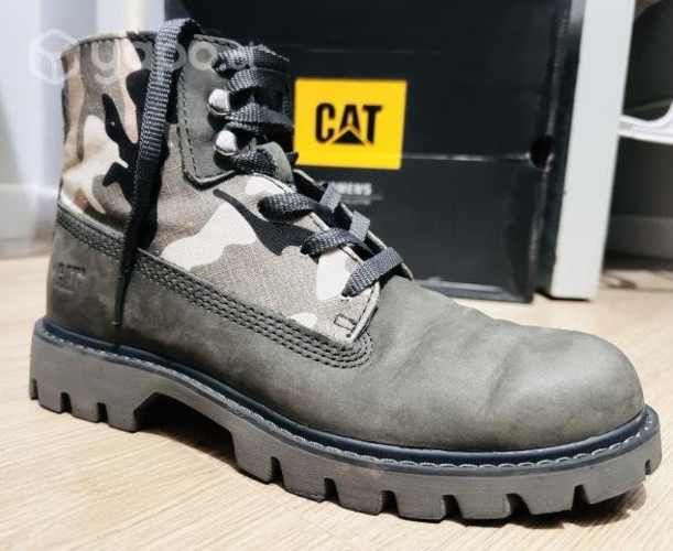 Botas Cat camufladas
