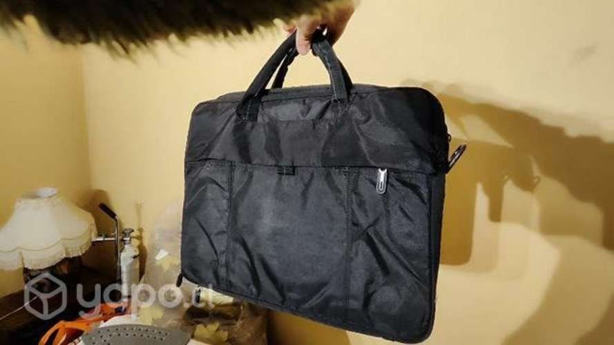 Bolso notebook marca Dell buen estado
