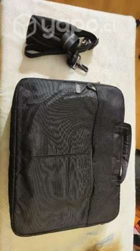 Bolso notebook marca Dell buen estado