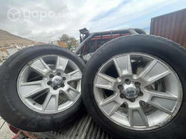 Llantas de camioneta