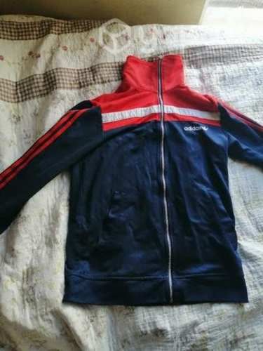 Poleron adidas como nuevo
