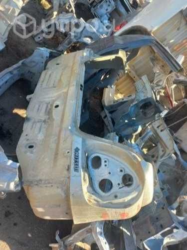 Frontal trasero toyota yaris ecco