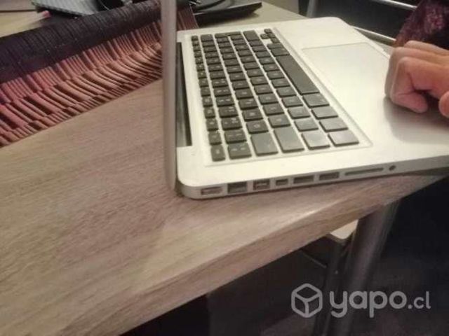 Macbook pro mid 2012 (para repuesto)