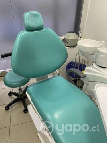 Sillón dental + taburete (usado)