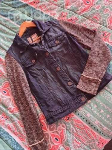 Chaqueta mesclilla talla S marca barbados