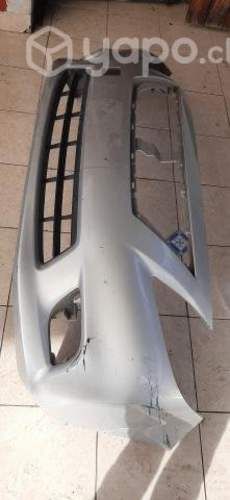 Parachoque delantero nissan versa 2014