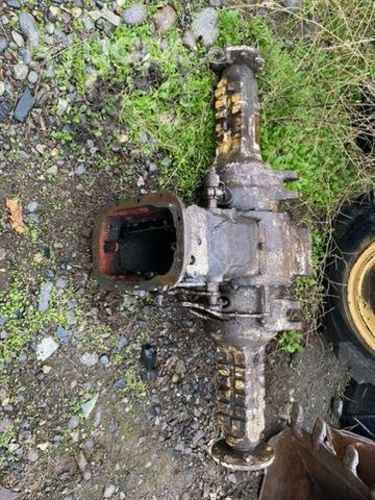 Eje trasero retro excavadora Ford