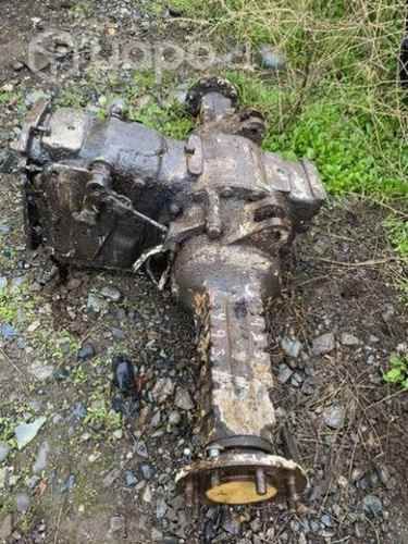 Eje trasero retro excavadora Ford