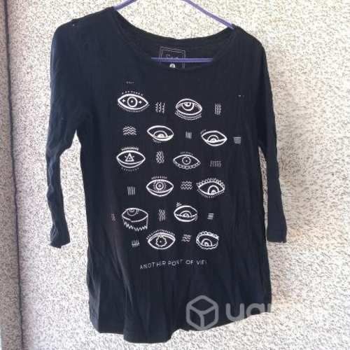 Polera sybilla diseño ojos