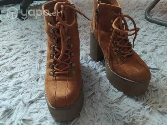 Botín taco alto gamuza 35-36