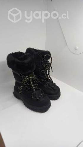 Botas con chiporro negras