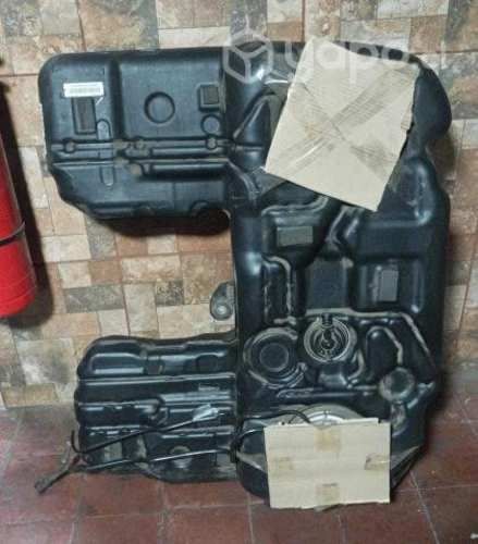 Estanque de combustible bmw x6 2015