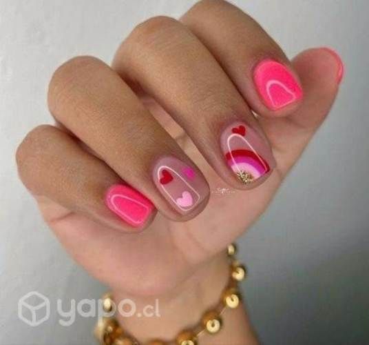 Realizó uñas a domicilio