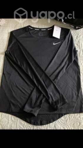 Polera mujer Nike