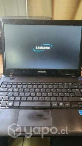 Pantalla Samsung 355e en perfecto estado