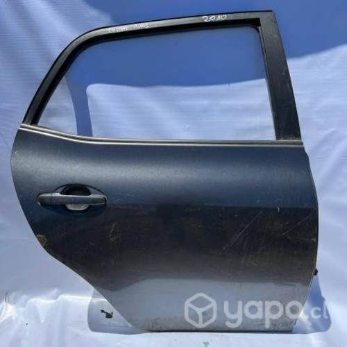 Puerta trasera derecha Toyota Auris 2010