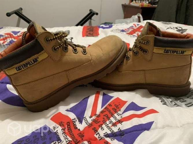 Zapatos Caterpillar talla 36