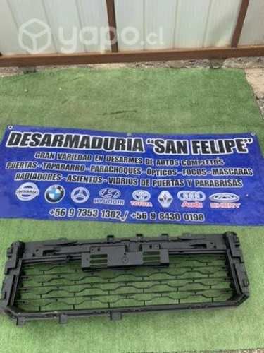 Máscara l200 inferior