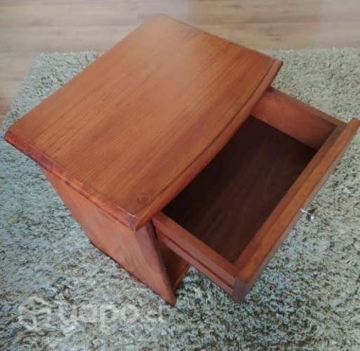 Mesa de noche/velador