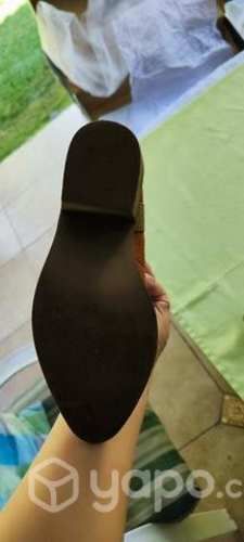 Botas mujer nuevas sin uso por apuro están nuevas