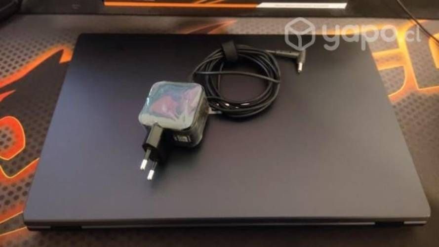 Notebook ASUS 2.8 GHz/4GB/SSD256GB+128GB