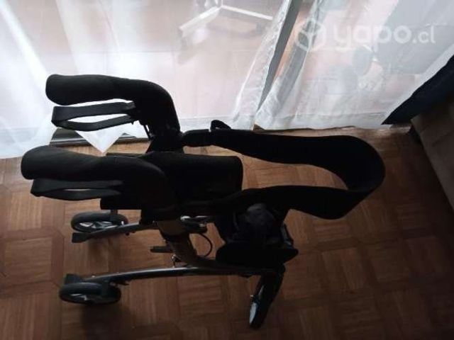 Andador para adulto mayor
