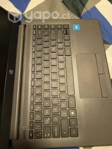 NOTEBOOK HP 240 G9 8GB SSD 256 GB 14 in