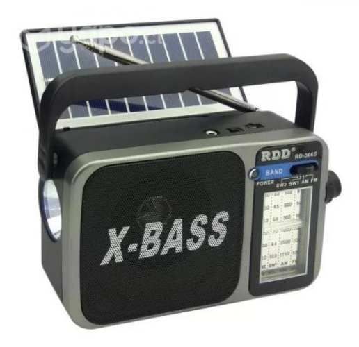 Radio Solar Bt Recargable Multibanda Con Linterna