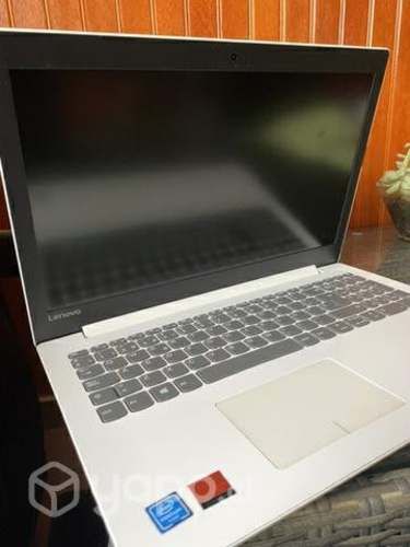 Notebook Lenovo con disco duro de estado sólido