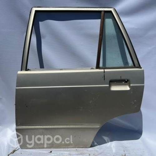 Puerta trasera izquierda Suzuki maruti 2005
