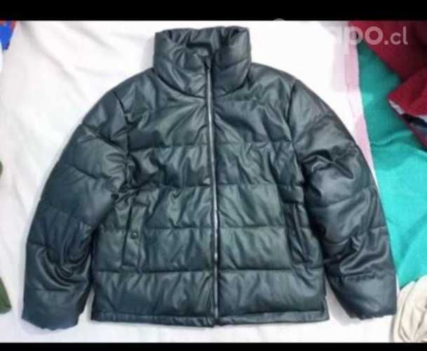 Parca negra de mujer