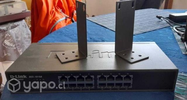 Switch D-link DES-1016A
