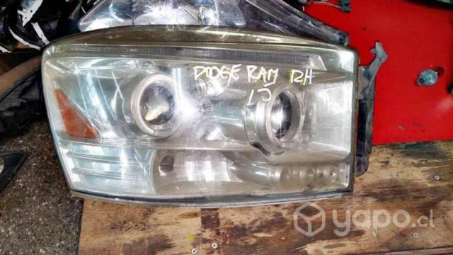 Optico derecho dodge ram 1500