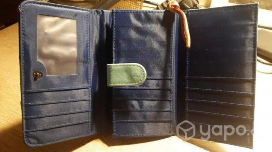 Billetera marca Amphora