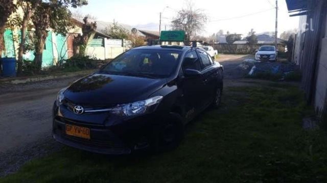 Colectivo Toyota Yaris 2016