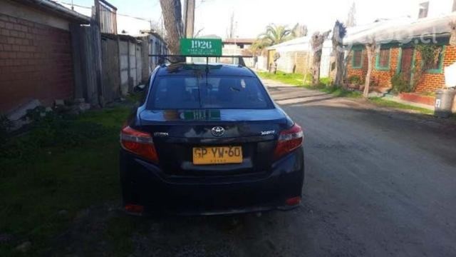 Colectivo Toyota Yaris 2016