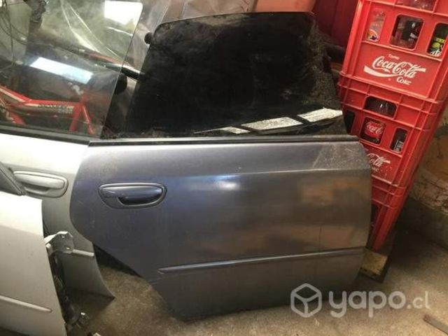 Puertas de subaru legacy 2005