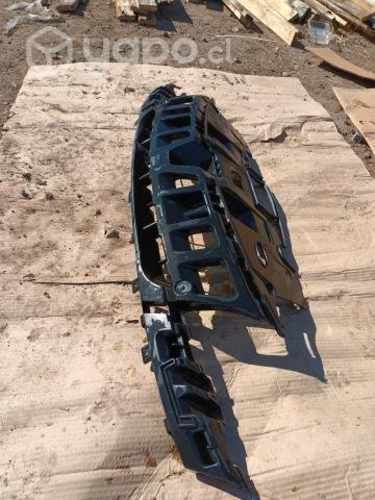 Refuerzo Mascara Renault Megane III
