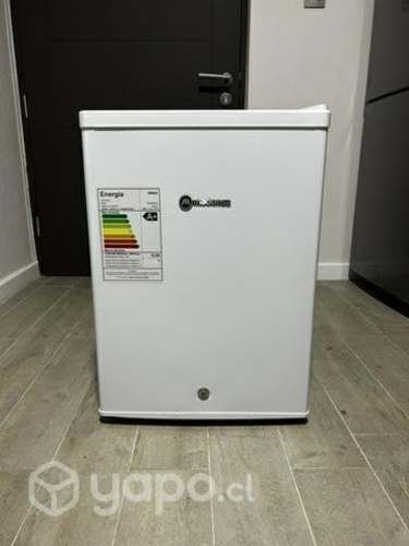 Frigobar refrigerador