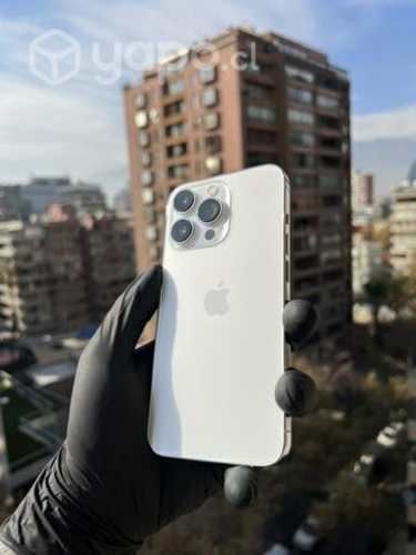 IPhone 13 Pro Silver 256GB, seminuevo.