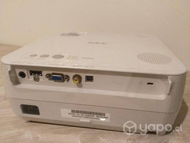 Proyector nec ve828x tiro largo