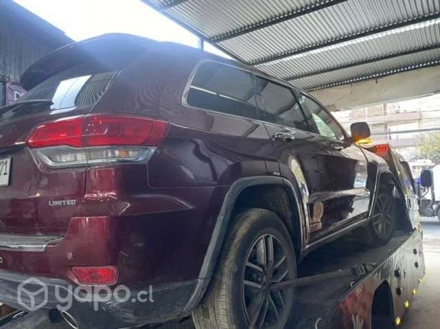 Foco trasero jeep Cherokee