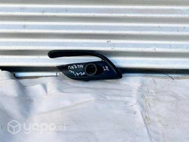 Moldura tapaba neblinero mazda 3