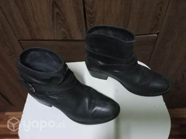 Botines de cuero