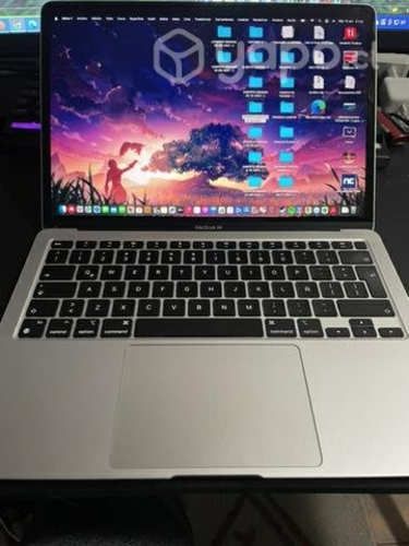 Mac book M1 2020