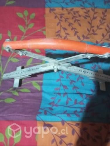 Tenaza para instalar porcelanato hormigón