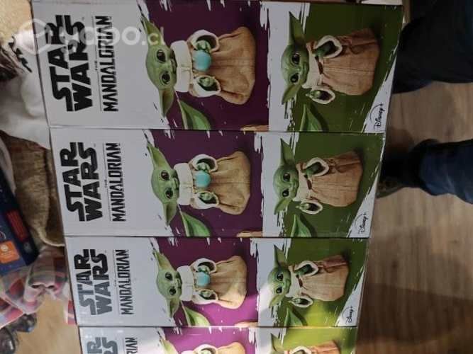 Grogu animatrónico con accesorios nuevos en caja